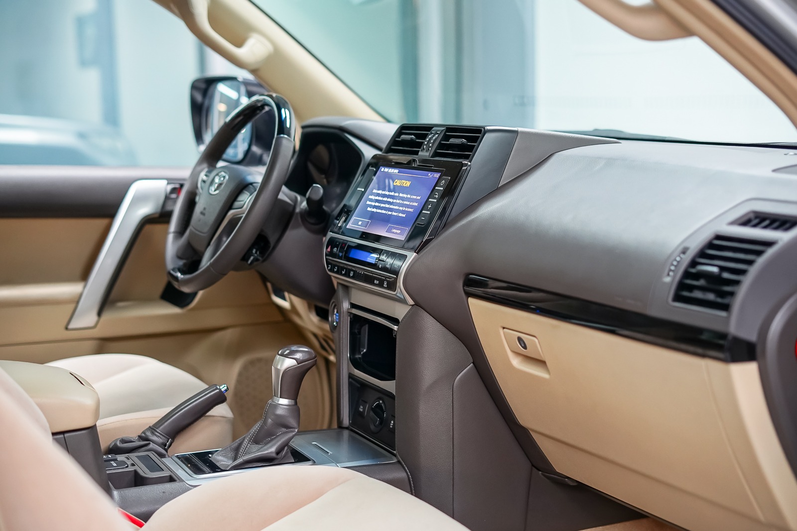 2018 Toyota Land Cruiser Prado GXR – Reliable Full-Size 4x4 SUV (GCC Specs) - Image 10