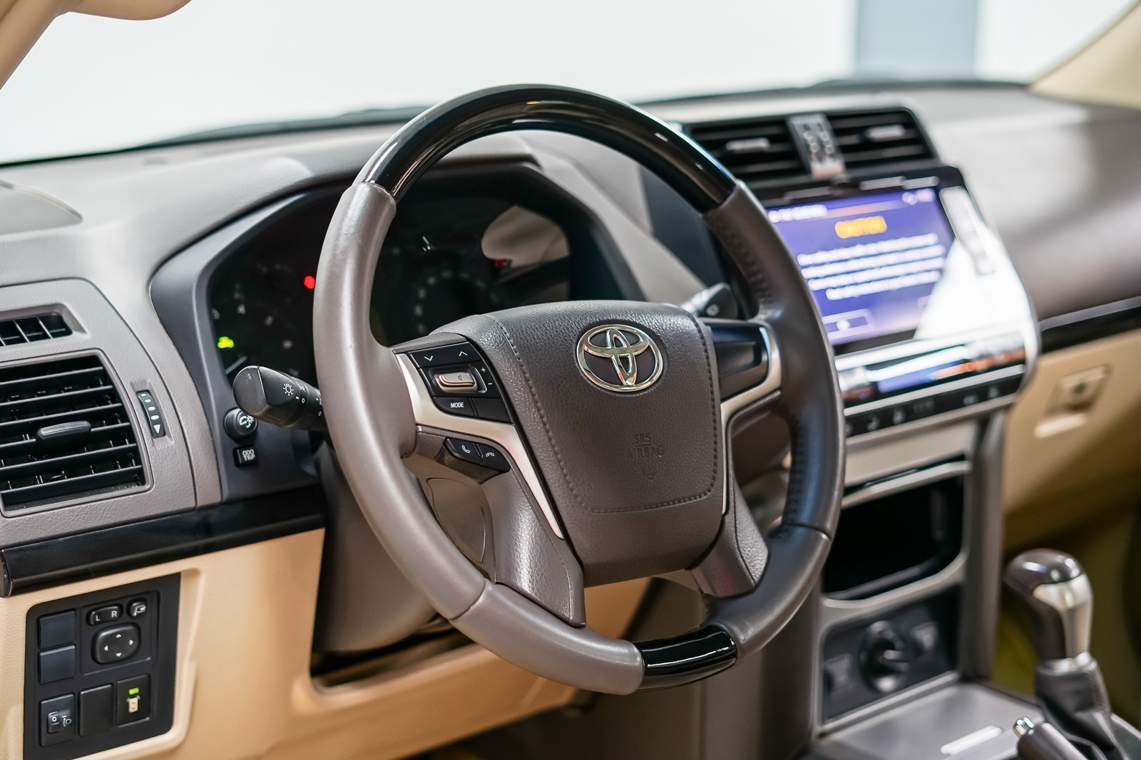 2018 Toyota Land Cruiser Prado GXR – Reliable Full-Size 4x4 SUV (GCC Specs) - Image 18