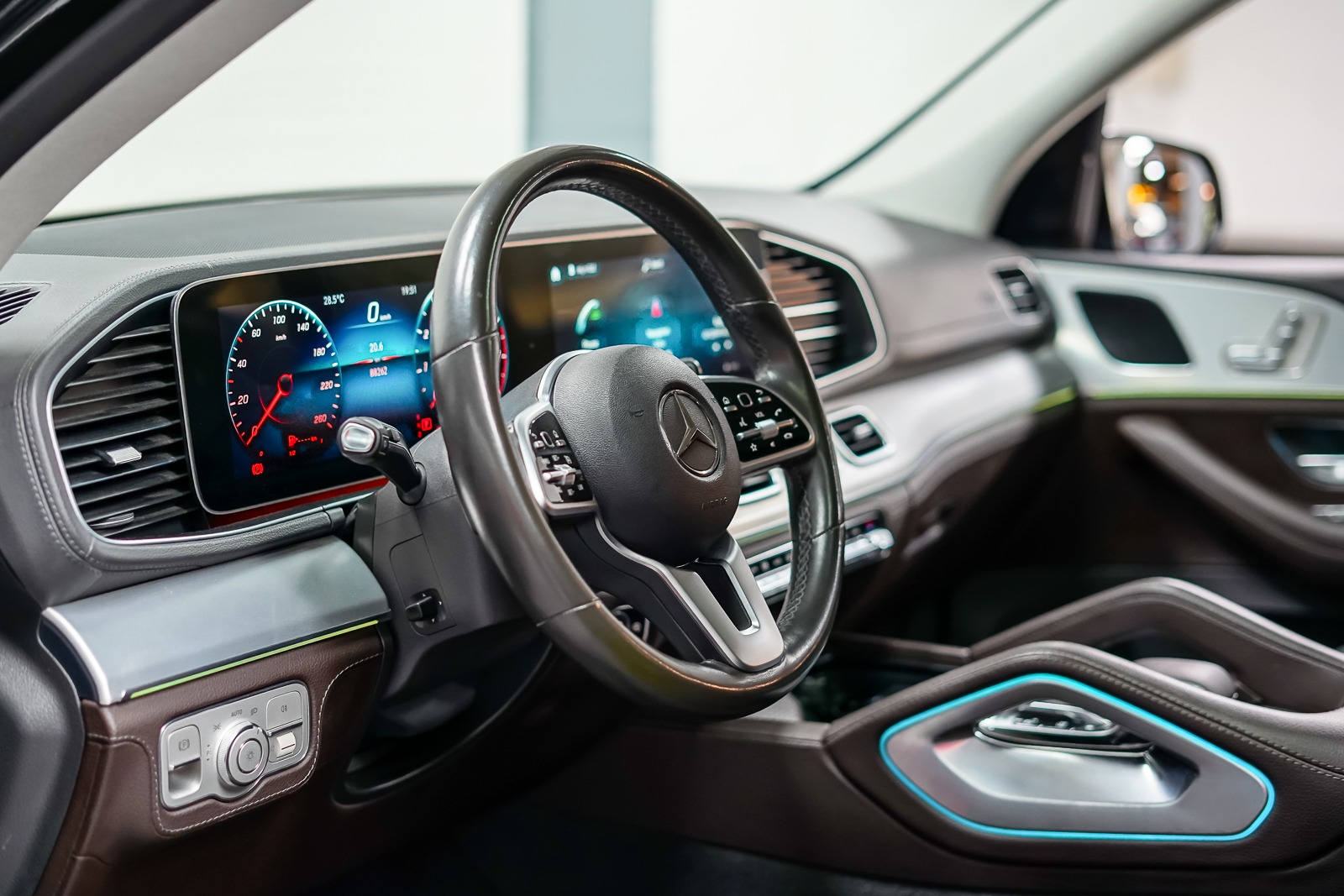 2019 Mercedes-Benz GLE 450 AMG Line 4MATIC – Luxury Family SUV (GCC Specs) - Image 20