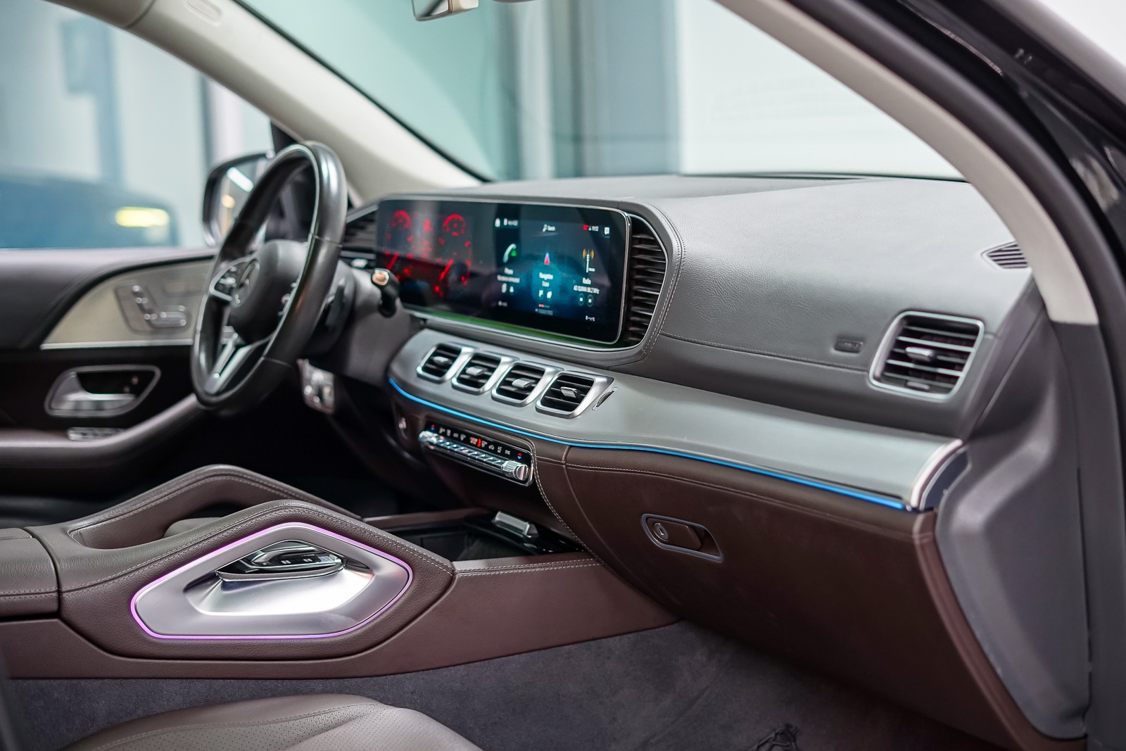2019 Mercedes-Benz GLE 450 AMG Line 4MATIC – Luxury Family SUV (GCC Specs) - Image 25
